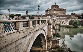 Roma Vatican House Gold Loft